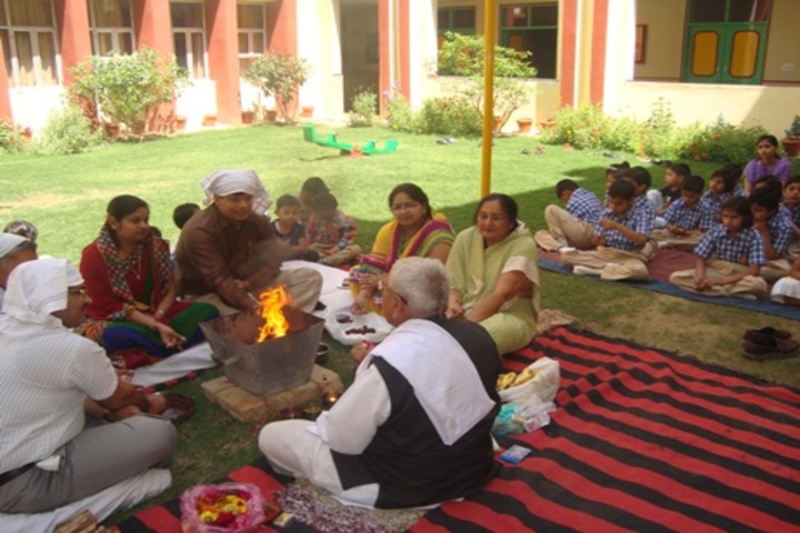 G N World School-Hawan