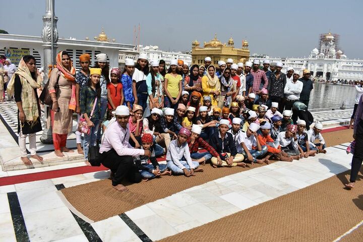 G R Senior Secondary School-Visit To A Gurdwara