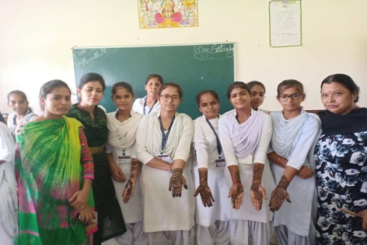 Geeta Senior Secondary School-Mehandi designs