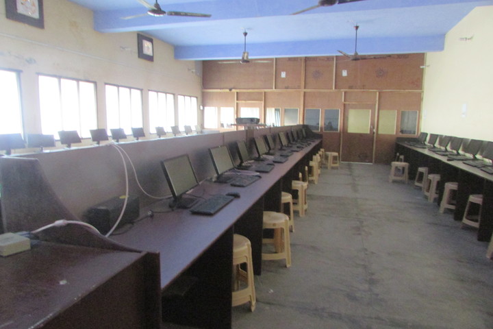 Gurjar Kanya Vidhya Mandir-Computer Lab