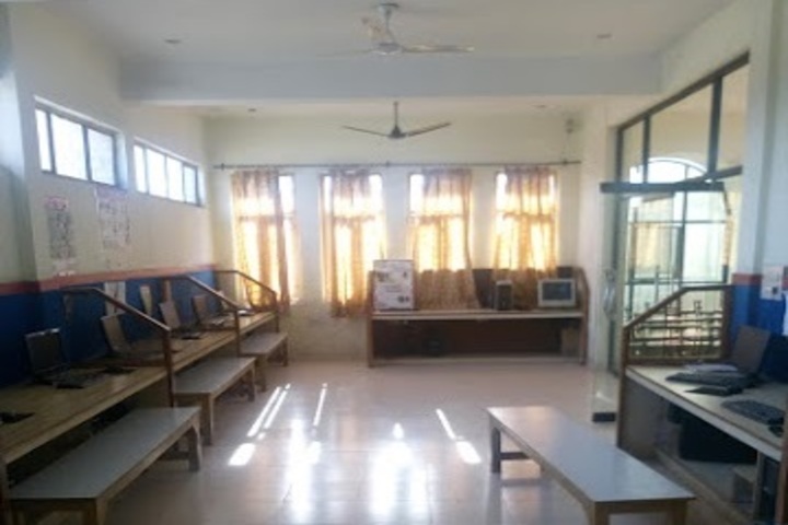 Guru Gobind Singh Public School-Computer Lab