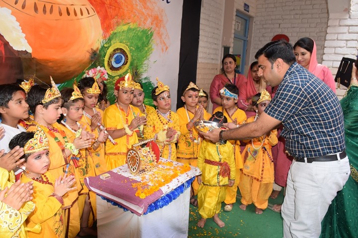 Guru Gobind Singh Public School-Festival Celebration