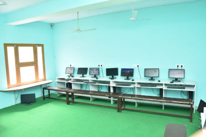 Guru Nanak Public School-Computer Lab