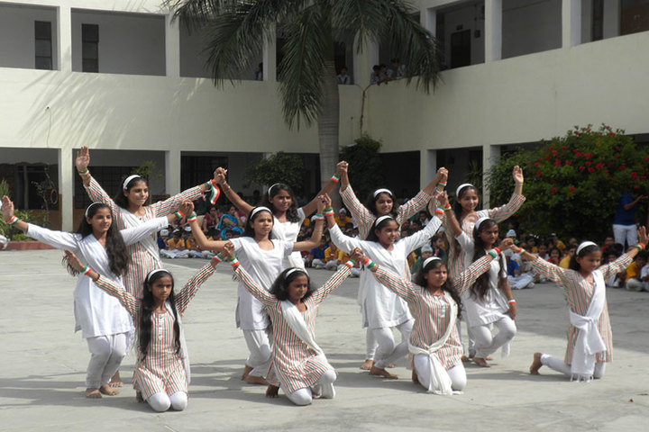Guru Teg Bahadur Public School-Dance