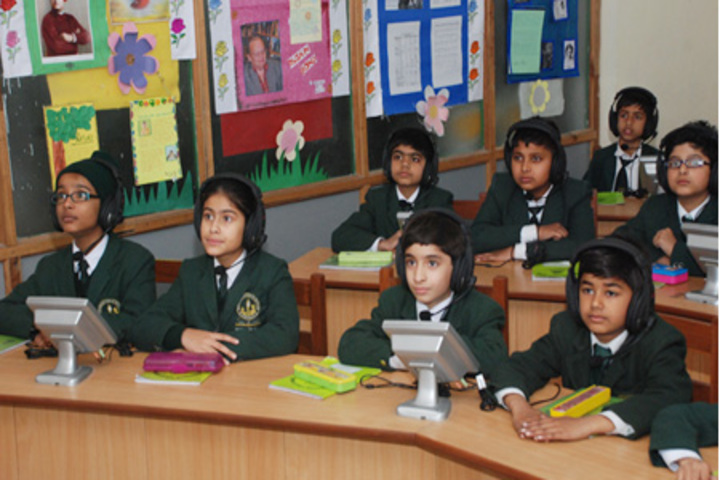 Gurugram Public School-Language Lab