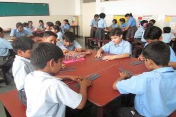 Gyan Devi School-Maths Lab