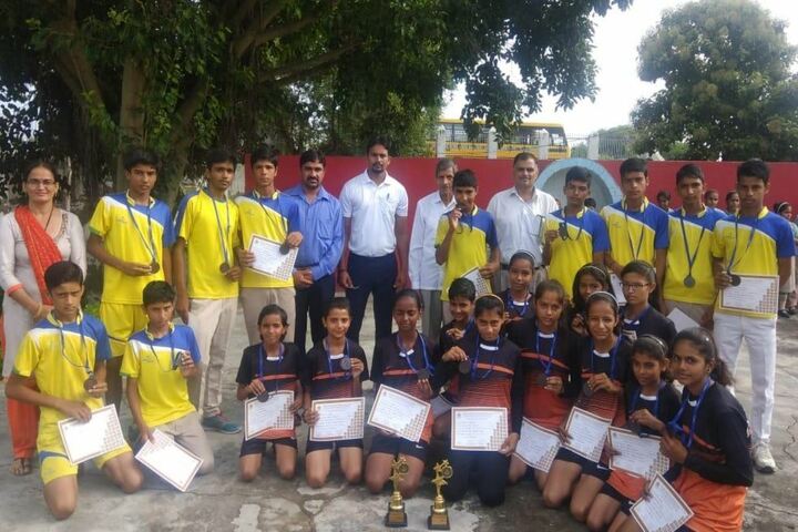 H R Green Field High School-Achievment