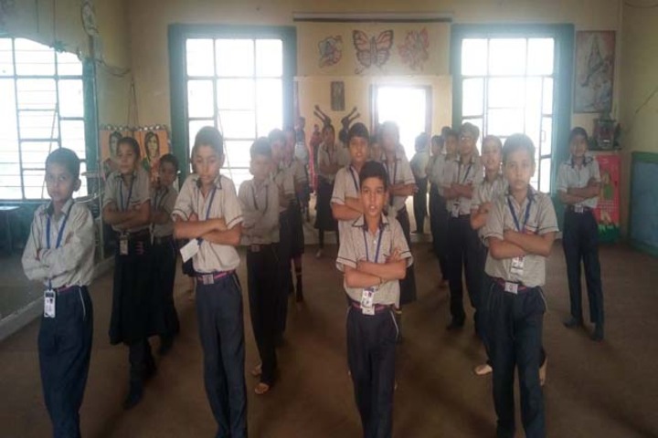 H D Public School-Dance room