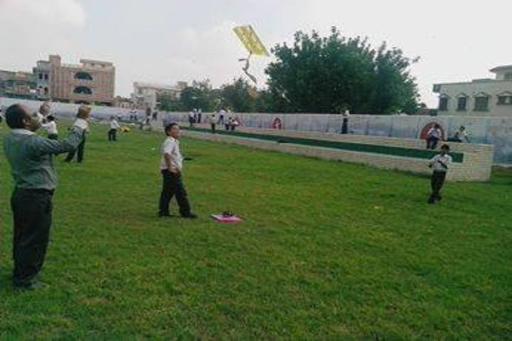 Halwasiya Vidya Vihar Senior Secondary-Kites Festival