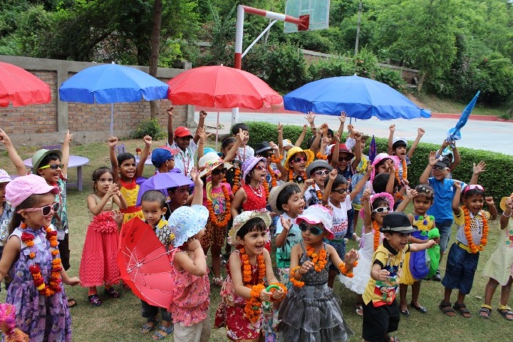 Holy Child School-Fun and Activities