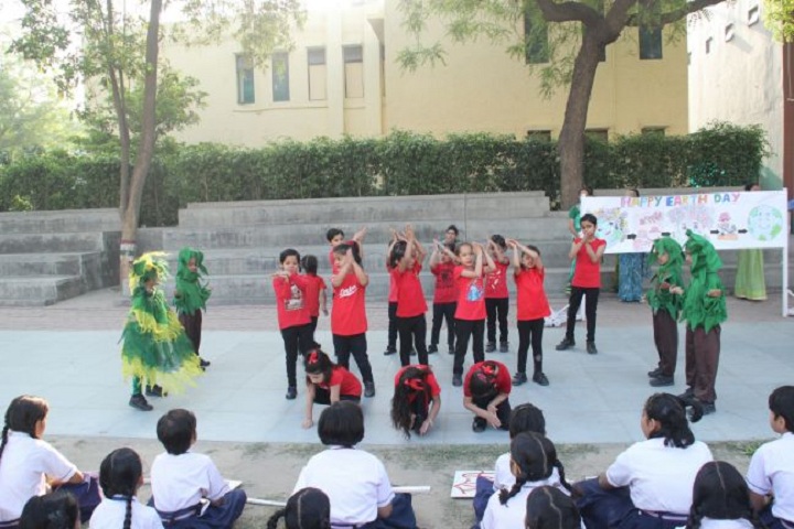 Holy Child Senior Secondary School-Earth Day