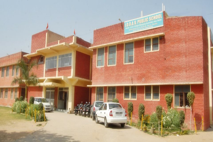 I D Dav Public School-Campus