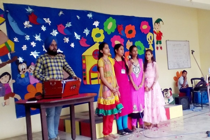 Indraprasth Public School-Music Room