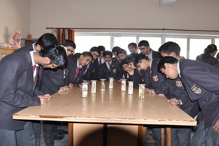 Indus Public School-Biology Lab