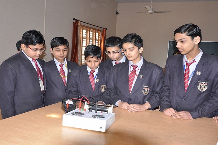 Indus Public School-Lab
