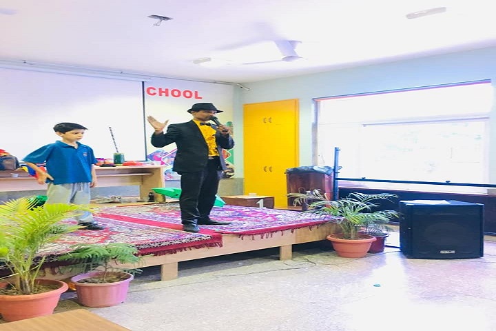 K R Mangalam World School-Magic Show