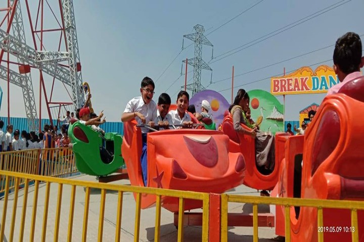 Karnal international school-Picnic