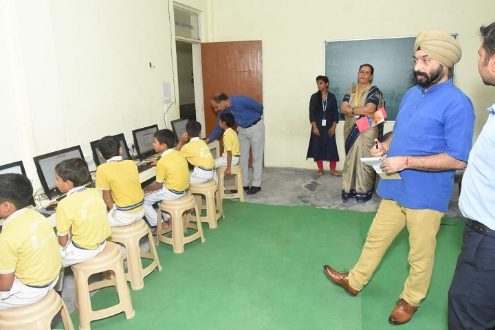 Kastoori Devi Memorial Public School-Computer lab