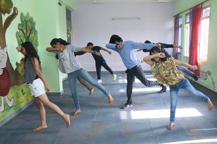 Lingayas Public School-Dance-Room