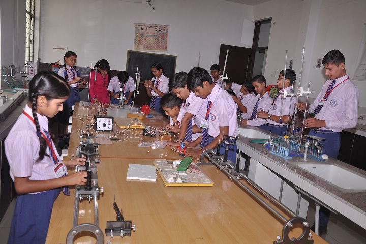 MDVM Public School-Laboratory