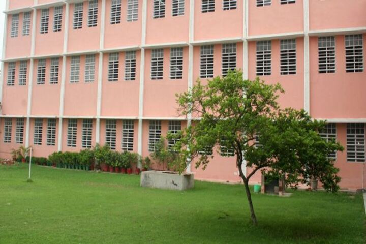 Mahadev Desai Public School-Building
