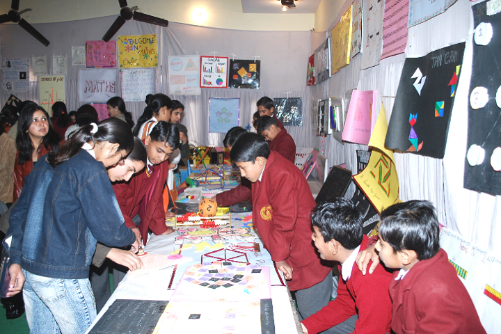 Malviya Shiksha Sadan-Science Exhibition