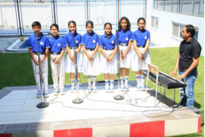 Manav Mangal School-Singing