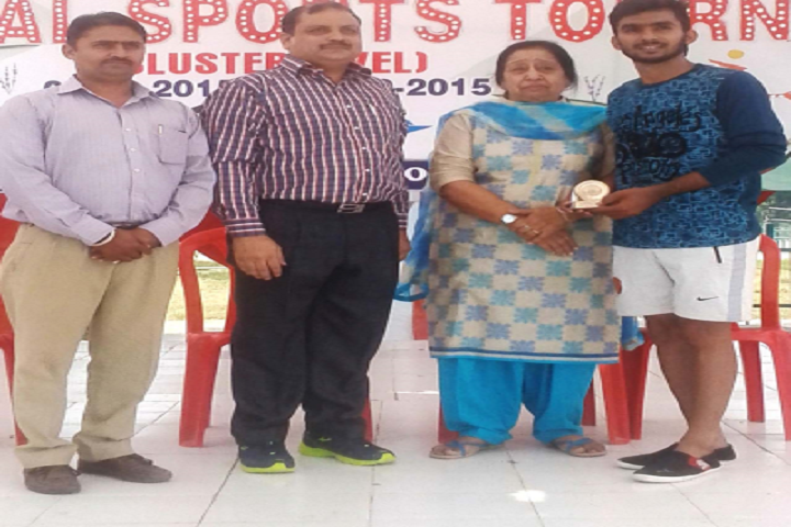Mata Punna Devi Dav Public School-Prizes