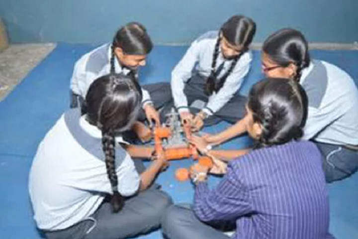 Modern BP Public School-Robotic Lab