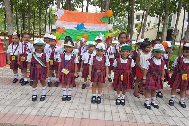 Montfort World School