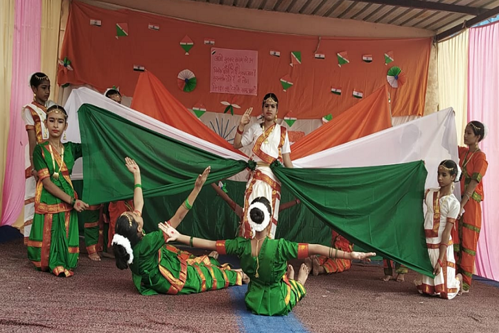 Navyug Senior Secondary School-Dance