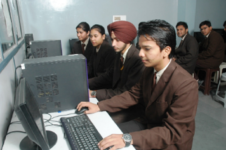 OS DAV Public School-Computer Lab