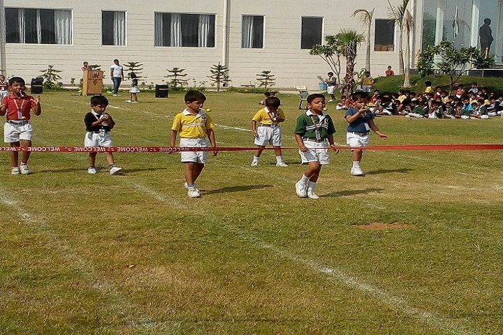 Opy World School-Running competition