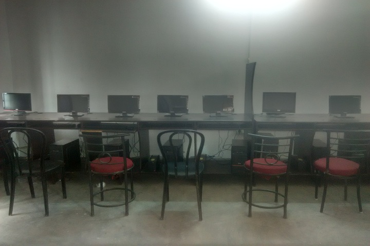 Pooja Modern Public School-Computer Lab