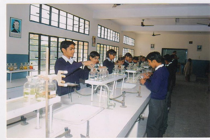 Prakash Public School-Chemistry Lab