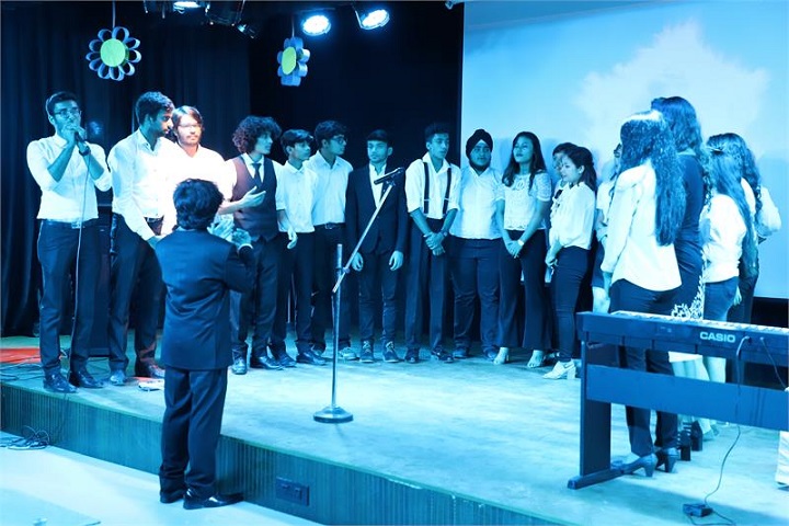 Rabindranath World School-Singing Performance