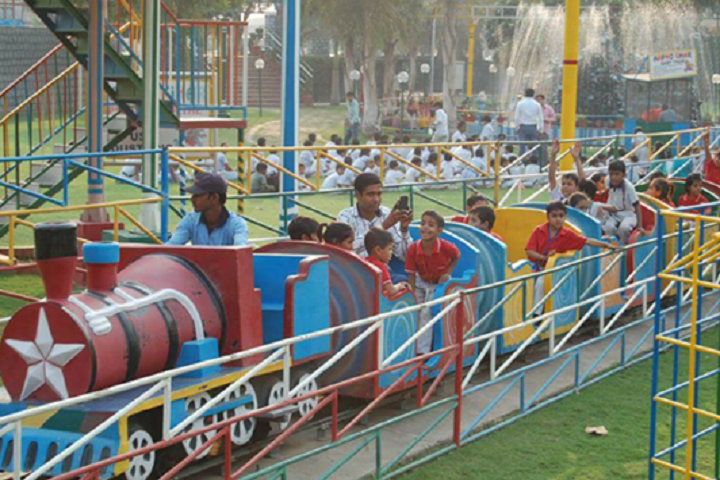 Rashtriya Senior Secondary School-Picnic