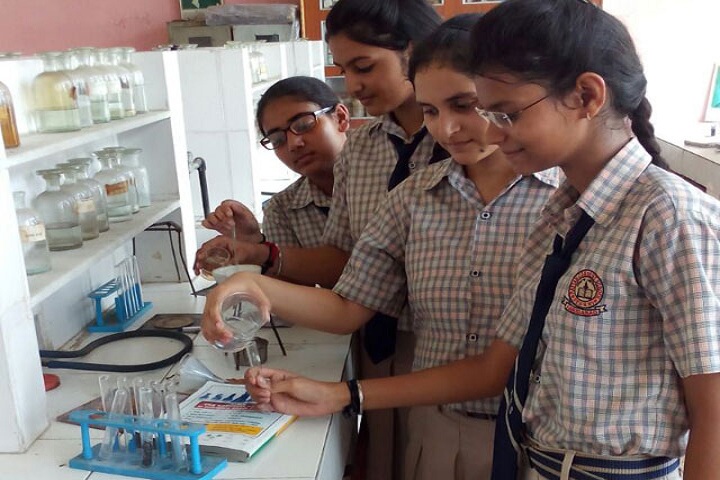 Rattan Convent School-Chemistry Lab