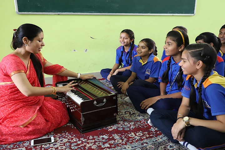 Rawal Bal Shiksha Kendra-Music Club