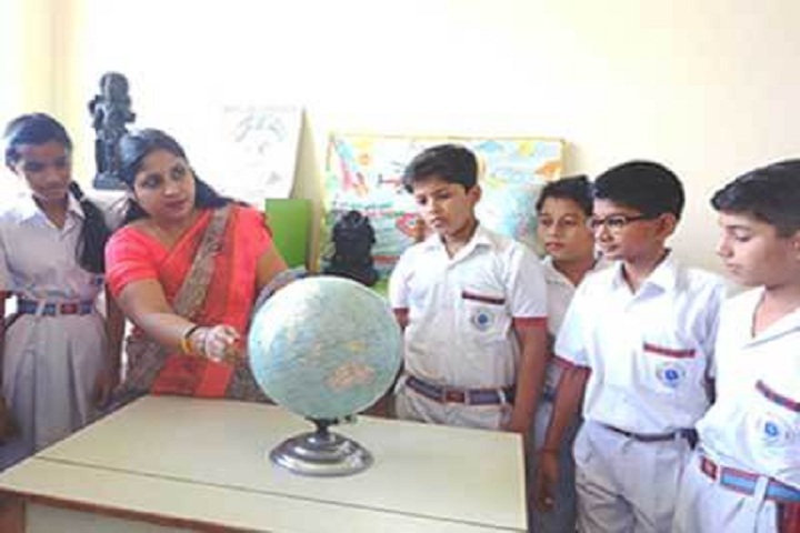 Red Roses Public School-Science Lab