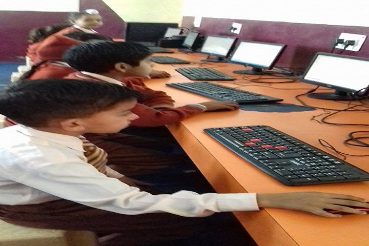 Royal Public School-IT Lab
