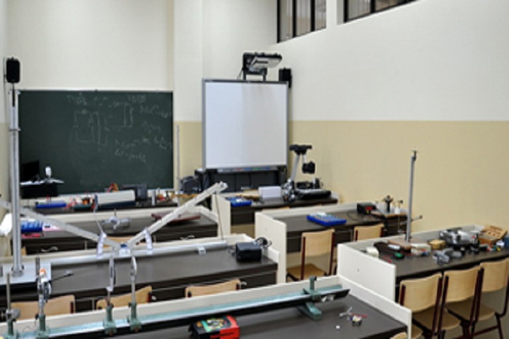 Royal Public Senior Secondary School-Physics lab