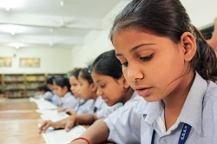 S D Adarsh Vidyalaya-Library