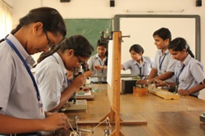 S D Adarsh Vidyalaya-Physics Lab