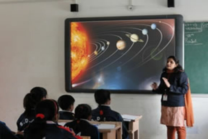 S D Adarsh Vidyalaya-Smart Class