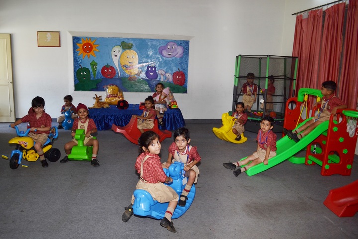 S D Model Senior Secondary School-Primary Wing