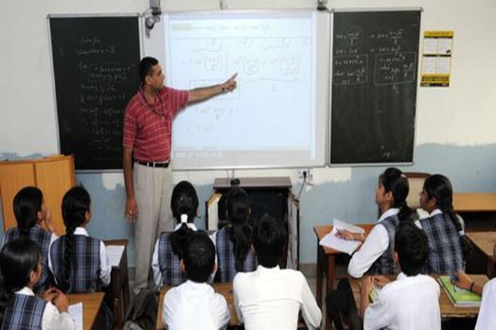 S D Public School-Classroom