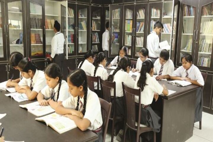 S D Public School-Library