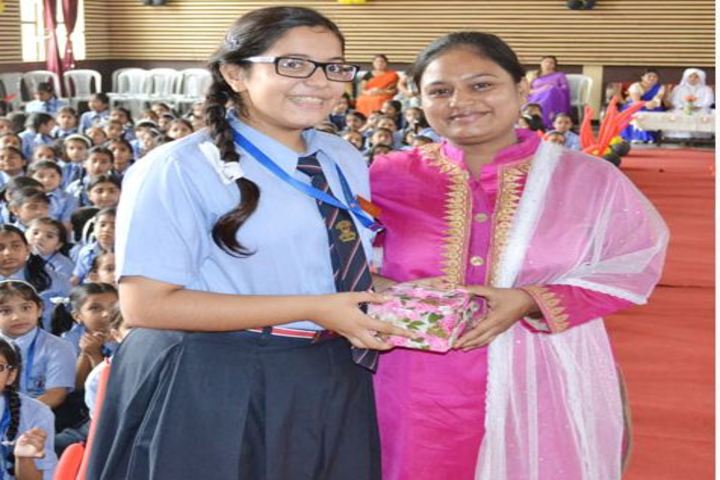 Sacred Heart Convent Senior Secondary School-Teachers Day