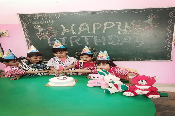 Saint Vivekanand International School-Birthday Celebrations